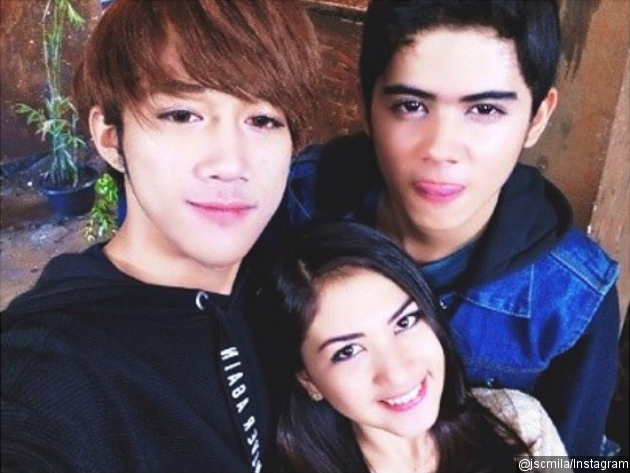 Jessica Mila bersama Dicky dan Aliando
