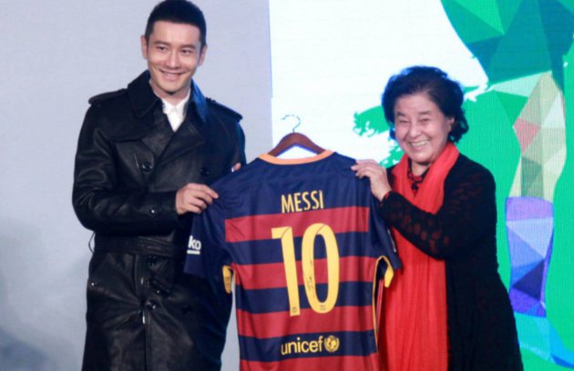 Huang Xiaoming Ingin Anaknya Jadi Pesepakbola Setenar Lionel Messi