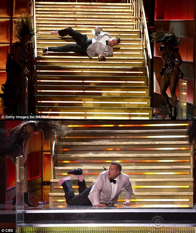 James Corden Jatuh di Grammy Awards