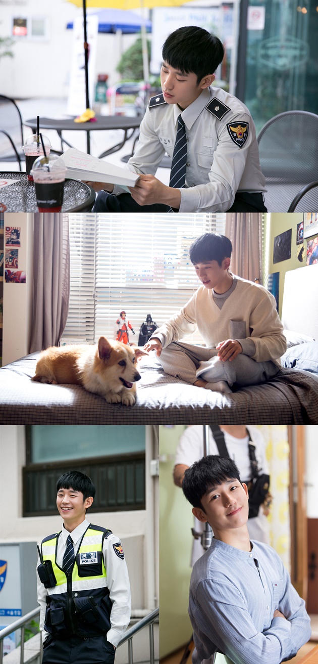 Senyum Manis Jung Hae In di Foto-Foto BTS 'WYWS'