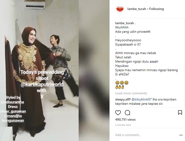 Kartika Putri Foto Pre-wedding Pakai Rancangan Ivan 