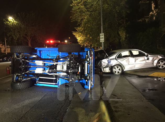 Kecelakaan Mobil Miles Teller