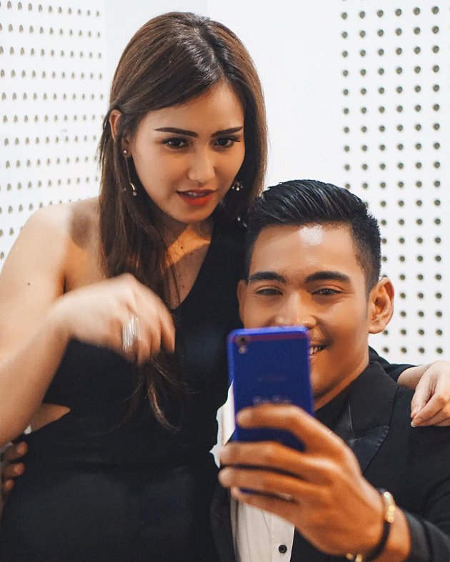 Robby Purba dan Ayu 'Dijodohkan' Netter
