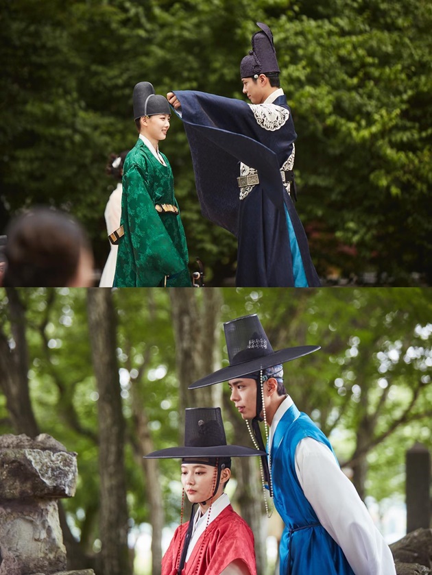 Kim Yoo Jung Unyu Bareng Park Bo Gum di 'Moonlight Drawn'