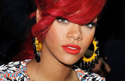 Video: Amukan Si Jago Merah Kacaukan Konser Rihanna di Dallas