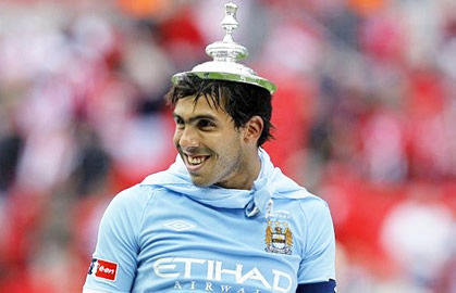 Corinthians Tawar Carlos Tevez Senilai Rp 500 Miliar