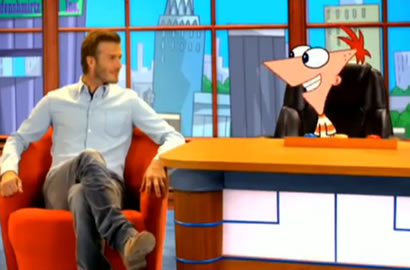 Video: David Beckham Telan Serangga di 'Take Two With Phineas and Ferb'