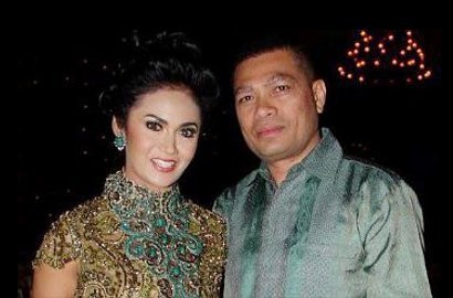 Suami Krisdayanti Bantah Telah Lakukan Tindak Kekerasan Pada Wartawan