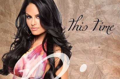 Video Musik: Pia Toscano Mengejar Impian di 'This Time'