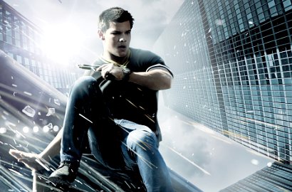 Trailer 'Abduction' Terbaru Kisahkan Taylor Lautner Hidup Dalam Pelarian