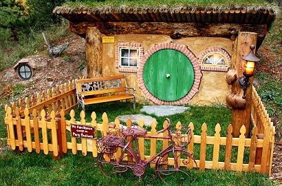 Rumah Para Hobbit Hadir di Montana