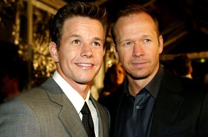 Mark Wahlberg dan Donnie Wahlberg Akan Buka Restoran Burger Wahlburgers