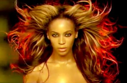 Video Musik: Beyonce Knowles Menitikkan Air Mata Saat Nyanyikan '1+1'