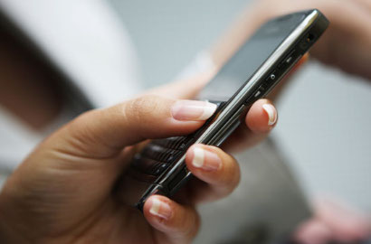 Masyarakat Diminta Tidak Mengirim SMS Secara Massal Saat Lebaran