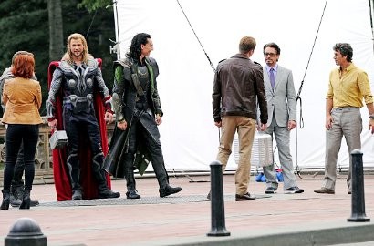 Foto Terbaru 'The Avengers' Tampilkan Karakter Inti Secara Lengkap
