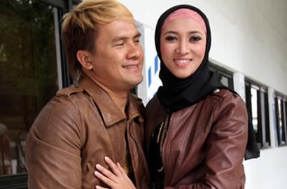 Saiful Jamil dan Istri Alami Kecelakaan Tragis di Tol Padalarang