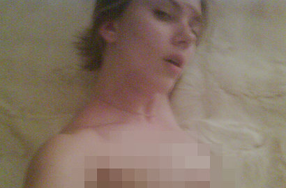 FBI Lacak Hacker Penyebar Foto Bugil Scarlett Johansson