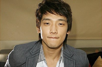 Rain Mulai Wajib Militer Bulan Depan