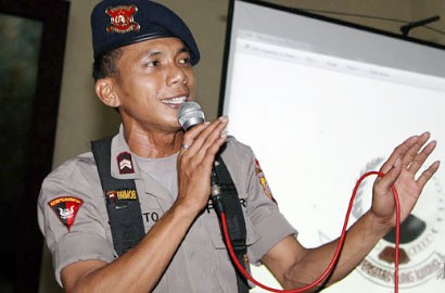 Briptu Norman Kamaru Mundur Sebagai Polisi