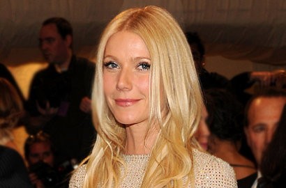 Gwyneth Paltrow Dirawat Karena Mabuk di Pesawat