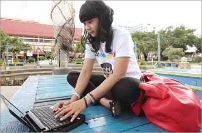 Solo Hadirkan Tempat Internetan Gratis Sepanjang 10 Kilometer