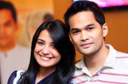 Teuku Wisnu dan Shireen Sungkar Sabet Gelar Pasangan Terbaik di Insert Awards 2011