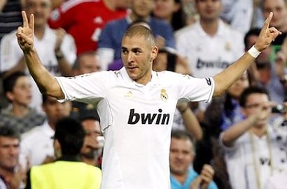 Real Madrid Bombardir Lyon 4-0 di Santiago Bernabeu
