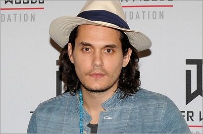 John Mayer Sembuhkan Pita Suara Lewat Operasi Tenggorokan