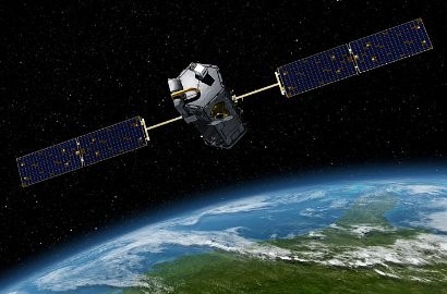 Satelit Sebesar Mobil Van Jatuh ke Bumi Hari ini