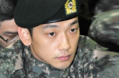 Rain Ahli Menembak di Kamp Militer