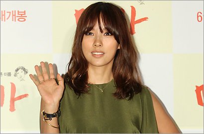 Lee Hyori Marah Digosipkan Meninggal Dunia