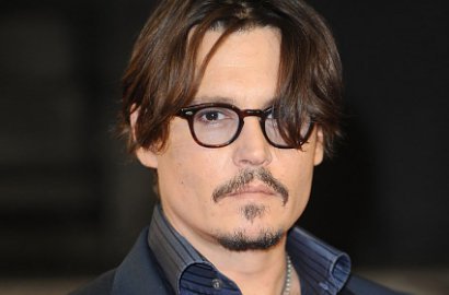 Johnny Depp Ingin Dimakamkan dalam Drum Whisky