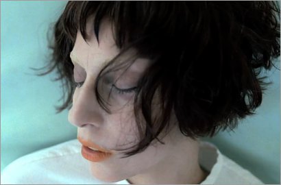 Lady GaGa Rilis Teaser Video Musik 'Marry the Night'