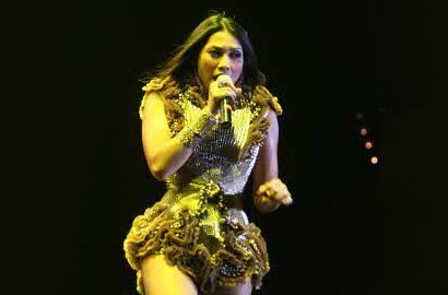 'Konser Kilau Anggun' Pukau Ribuan Penonton Jakarta