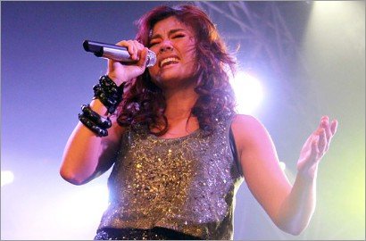 Agnes Monica Bius Penonton 'Save A Teen Charity Concert'
