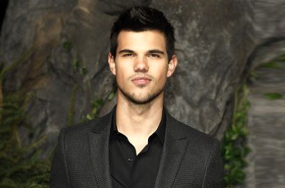 Taylor Lautner Diabadikan Sebagai Patung Lilin di London
