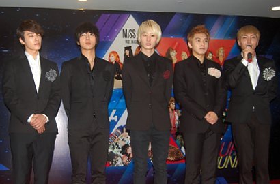 Super Junior Bantah Gosip Bubar