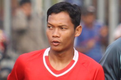 ISL 2011-2012: Nasuha Siap Bela Persib Melawan Persidafon