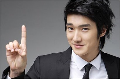 Pengikut Choi Siwon Super Junior di Twitter Capai 1 Juta Lebih