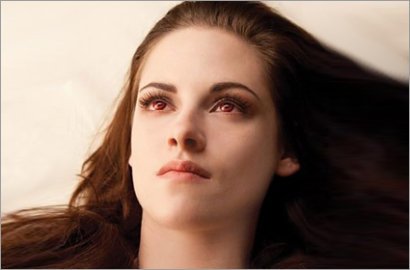 Foto Perdana Kristen Stewart Sebagai Vampir Beredar