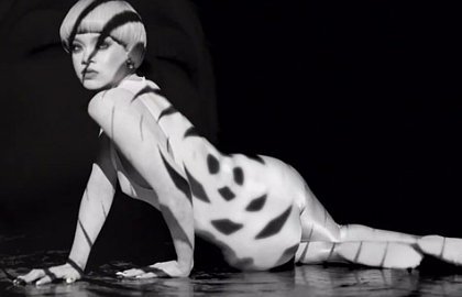 Rihanna Makin Seksi di Video Musik 'You Da One'
