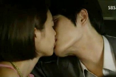 Hero Jaejoong Cium Wang Ji Hye 50 kali untuk 'Protect the Boss'