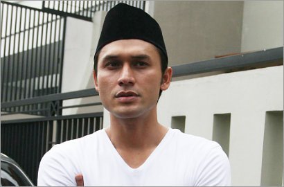 Indra L. Bruggman Ungkap Pesan Terakhir Sang Ayah