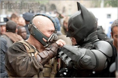 Pertempuran Brutal Batman dan Bane di 'The Dark Knight Rises'
