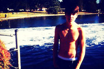 Justin Bieber Pamer Foto Topless