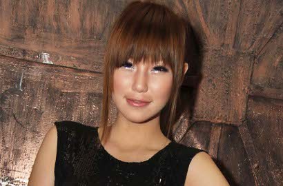 Aelke Mariska dan Morgan SMASH Hanya Teman Biasa