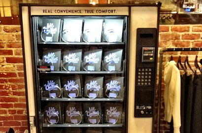 Belanja Pakaian Dalam di Vending Machine