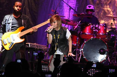 Charice Sapa Fans Indonesia di Konser 'Charice Infinity Tour 2012'