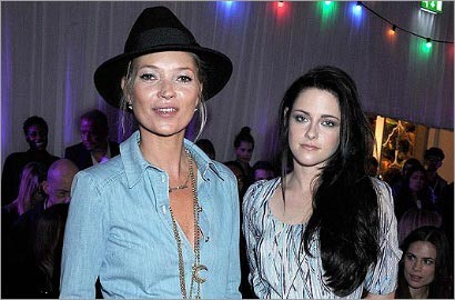 Duet dengan Kate Moss, Kristen Stewart Jadi Penyanyi