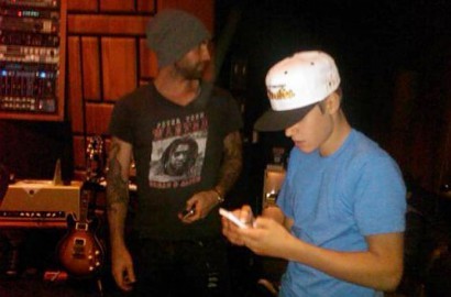 Justin Bieber Kolaborasi dengan Adam Levine dan Ryan Tedder